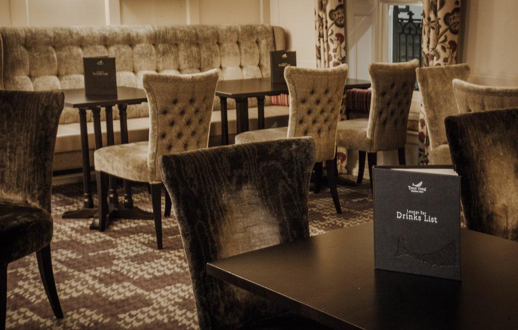 Trout Hotel Кокърмаут Екстериор снимка