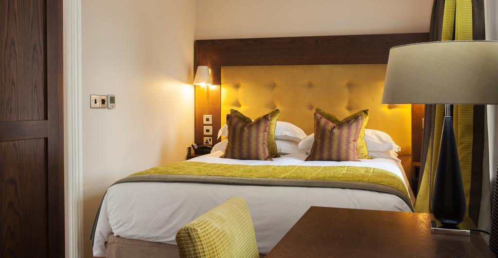 Trout Hotel Кокърмаут Екстериор снимка