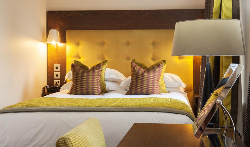 Trout Hotel Кокърмаут Екстериор снимка