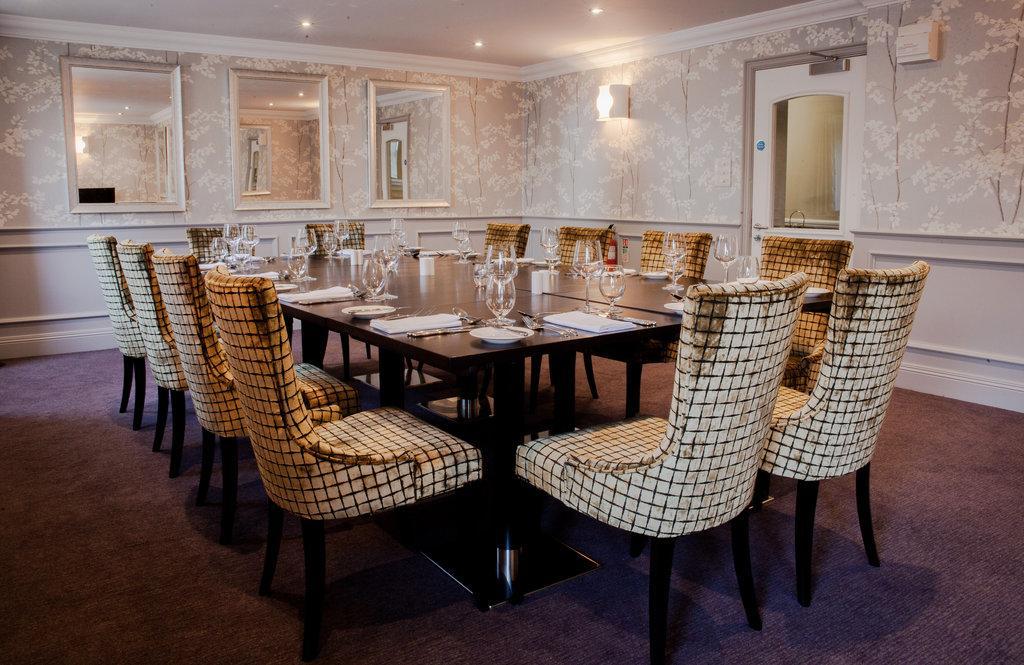 Trout Hotel Кокърмаут Екстериор снимка