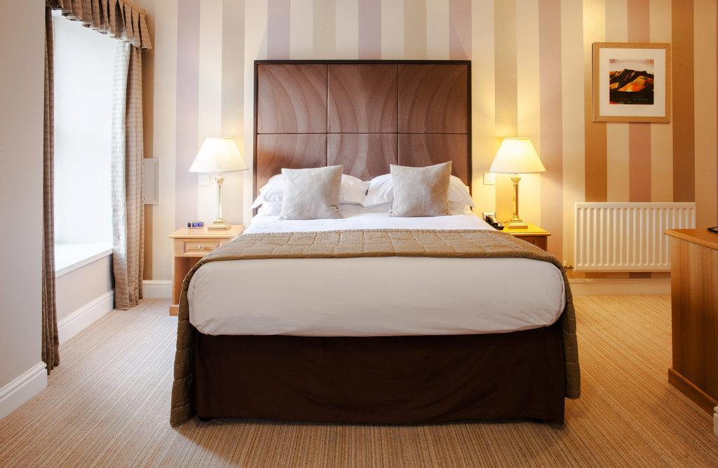 Trout Hotel Кокърмаут Екстериор снимка