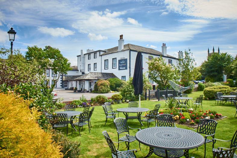 Trout Hotel Кокърмаут Екстериор снимка